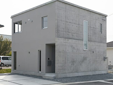 ミニマムな暮らしを叶える「無機質な家」